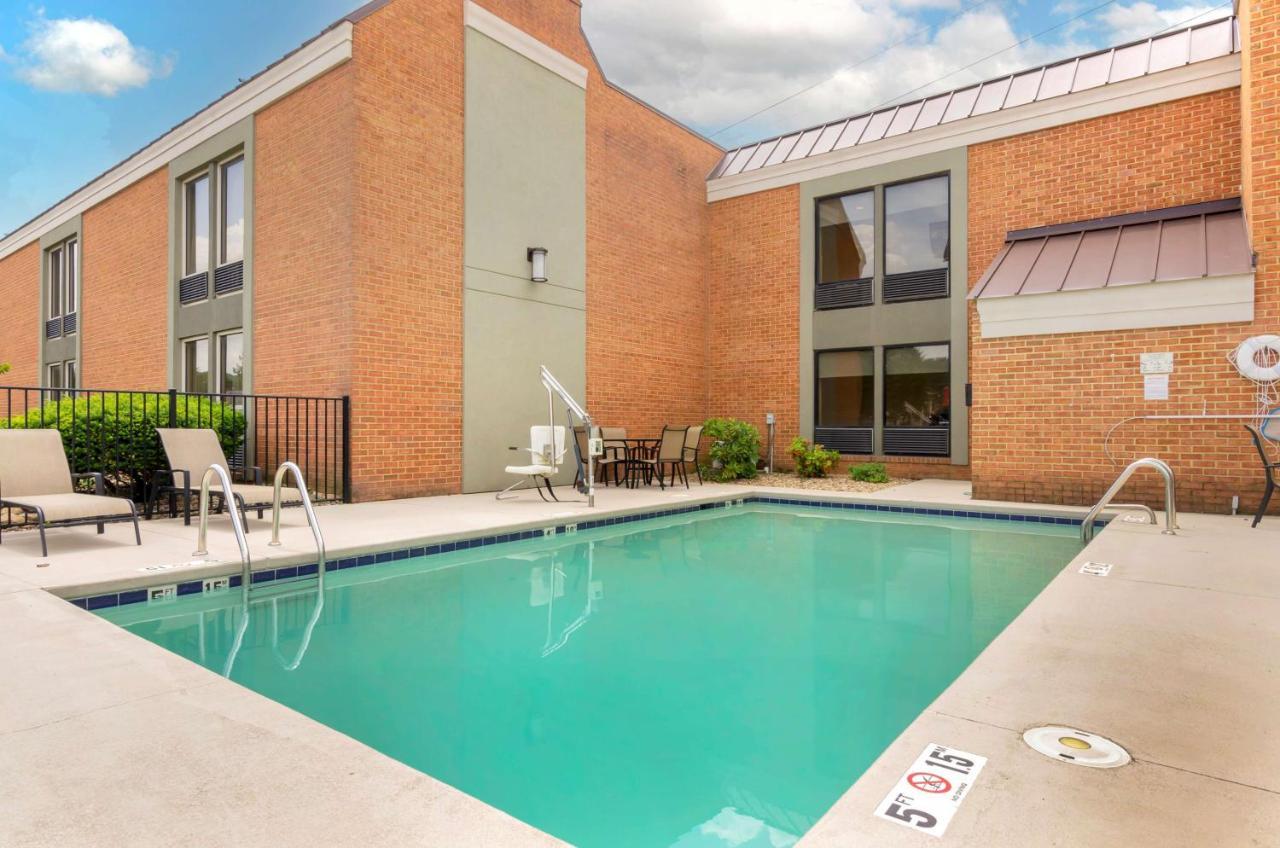 Best Western North Roanoke Troutville Eksteriør billede